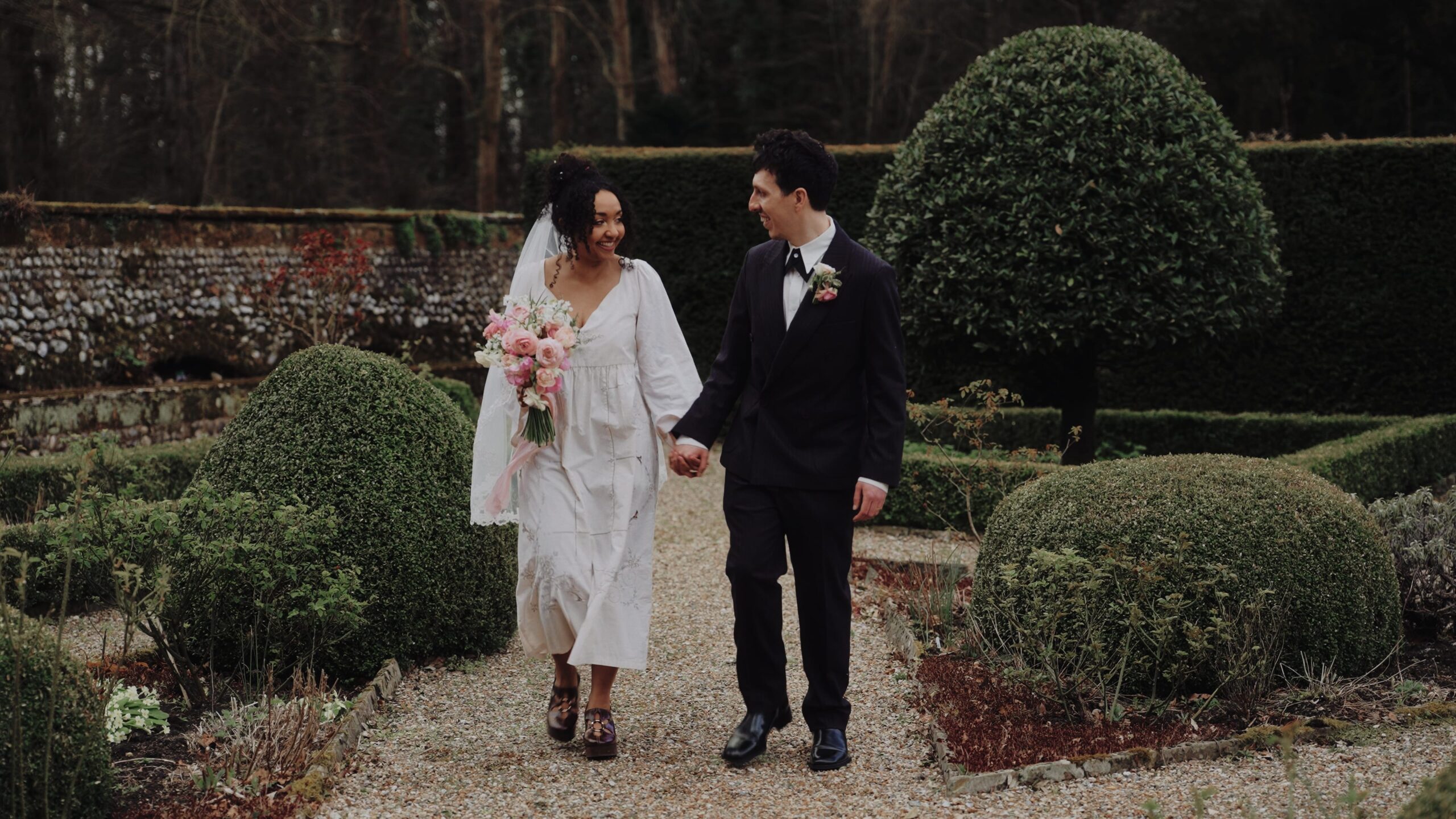 fun-wedding-film-voewood-norfolk-chantelle-sean
